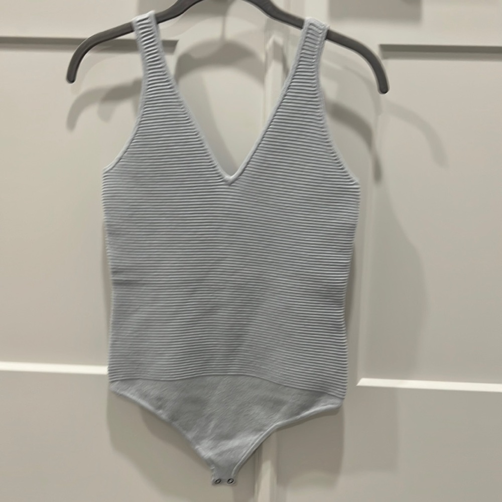 Abercrombie knit, heavyweight bodysuit. Size S